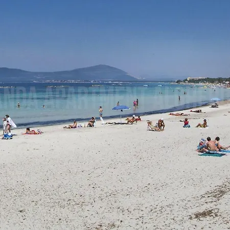 Iolanda 30m From Seaside Альгеро
